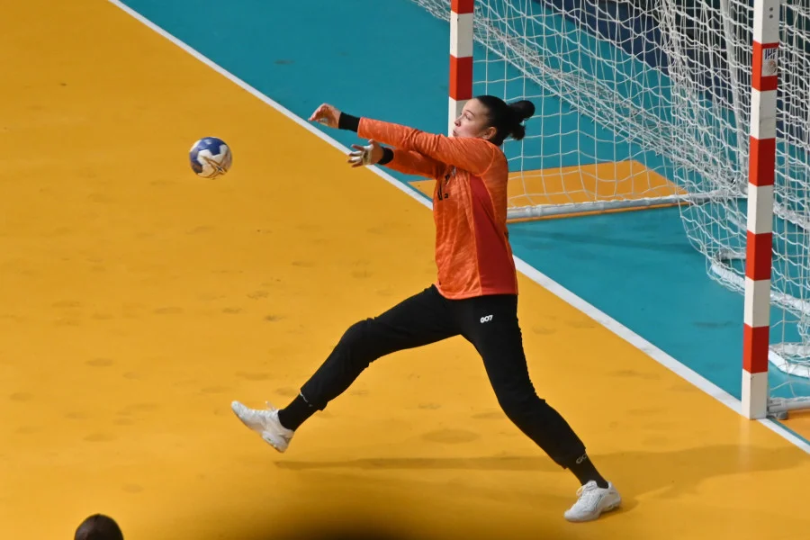 Handball, Ayelen Rosales arquera de la Garra