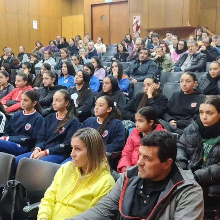 Basquet, Congreso femenino formativo