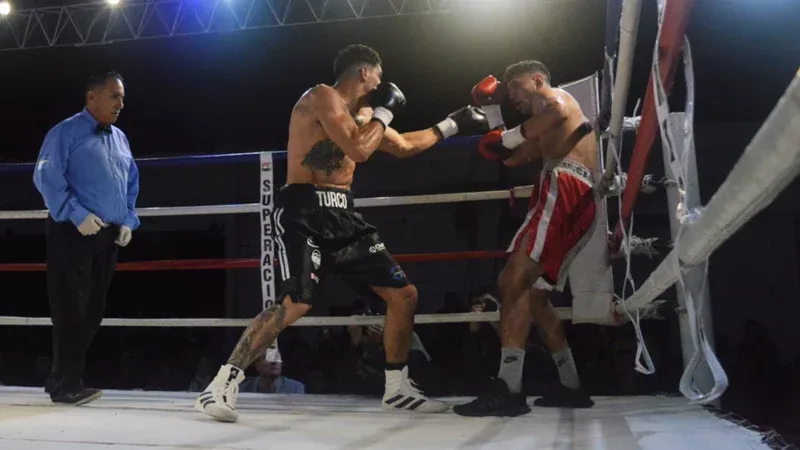 Boxeo, Buonarrigo, Turco por KO