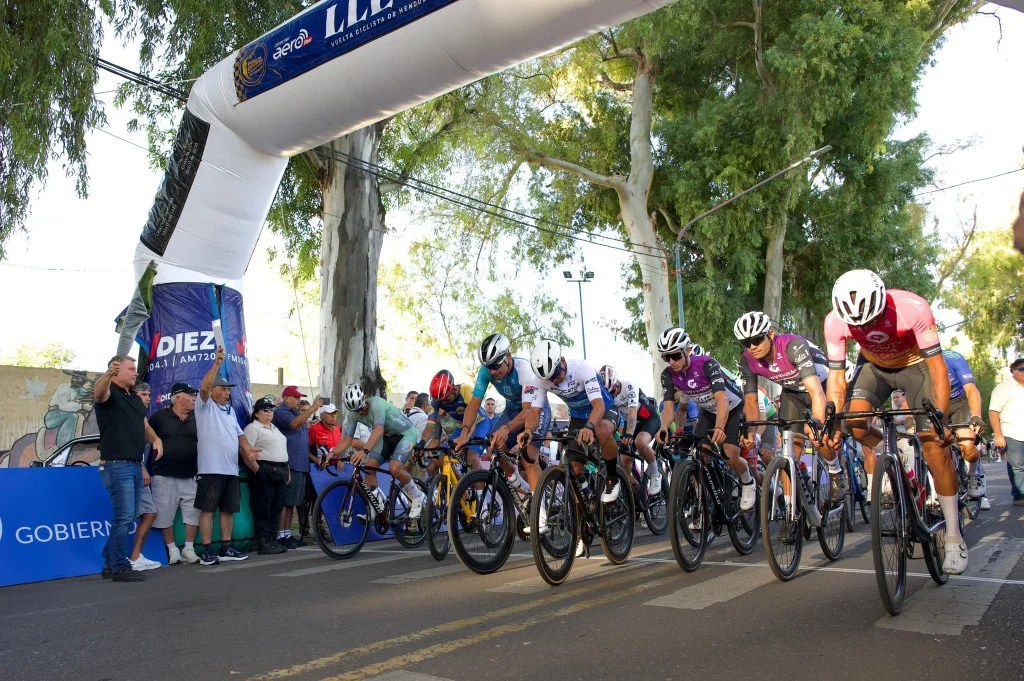 Vuelta de Mendoza, Prólogo