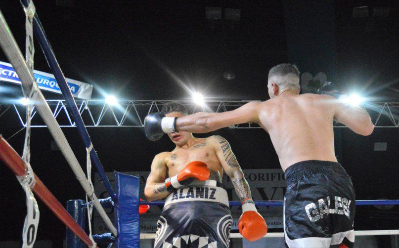 Boxeo,, Alaniz-Galesi,empate