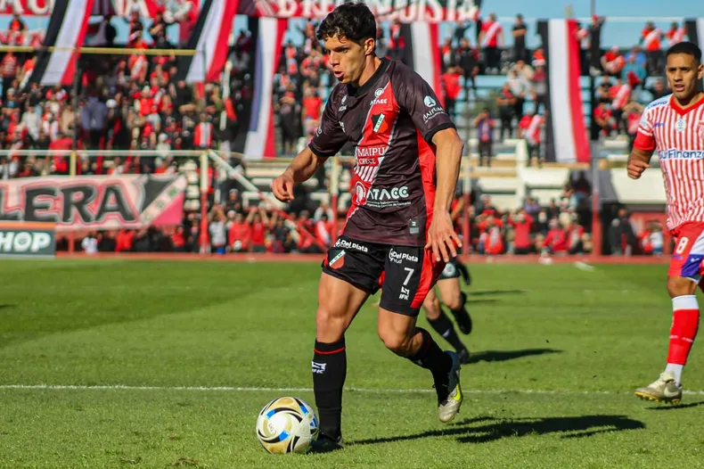 Deportivo Maipú, Los Andes de Lomas de Zamora
