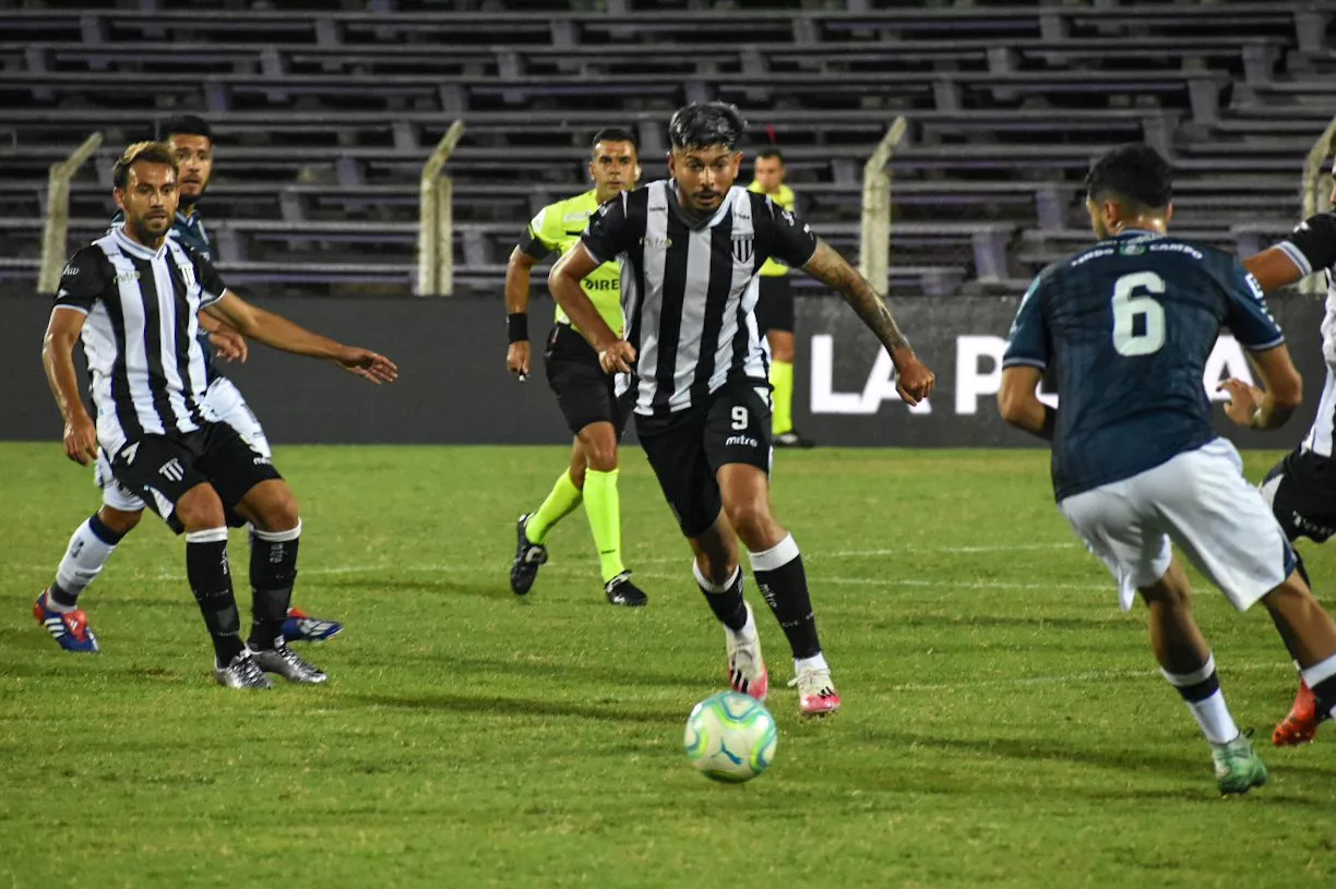 Amistoso en Uruguay, Gimnasia le ganó a Independiente