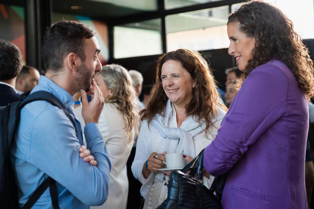 Pablo Salomón (Zurich), Adriana Arias (Zurich) y María Julia Bearzi (Endeavor)