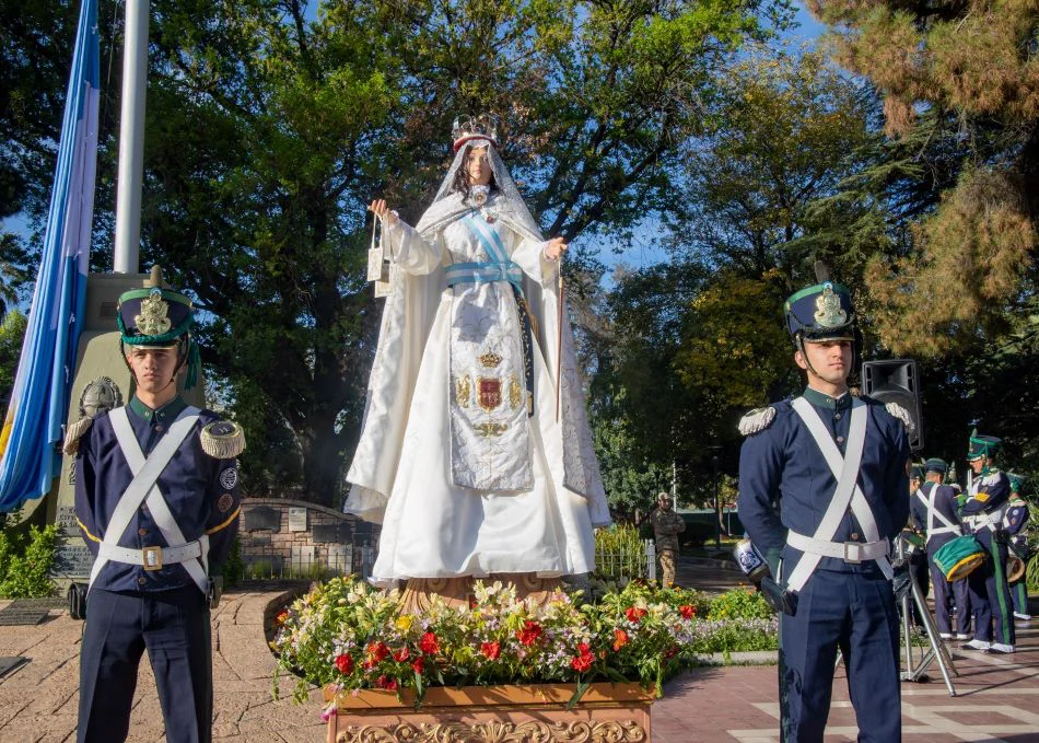 Virgen de la Merced granaderos