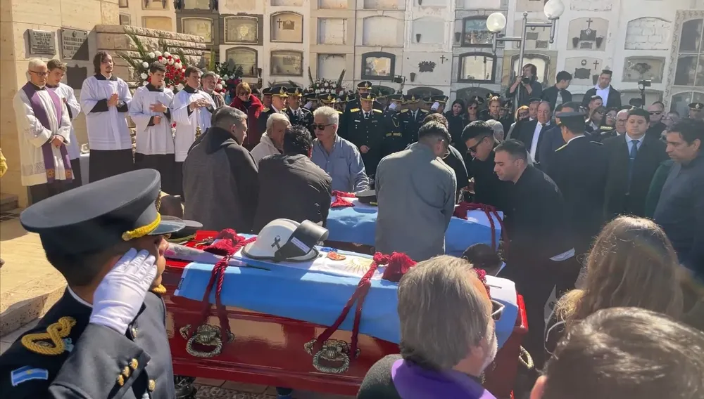 Funeral funcionarios muertos en tragedia helicóptero