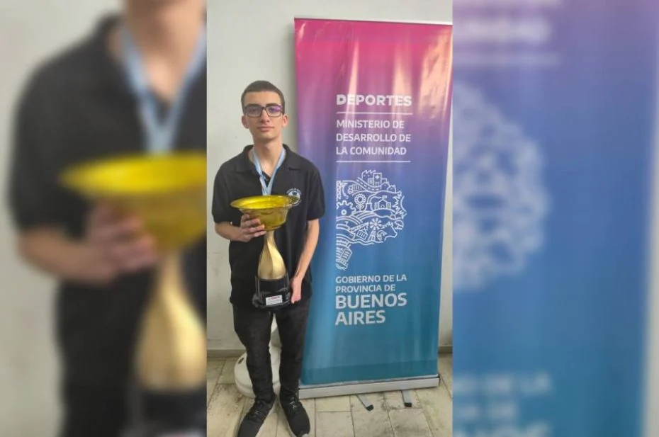 Ajedrez, Aarón Bazán