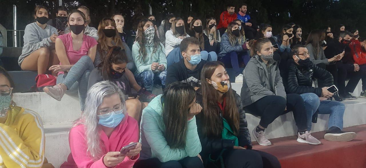 Regatas tiene futsal femenino