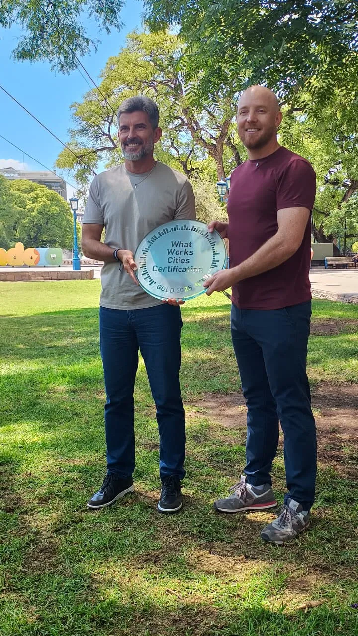 Suarez y Alasino