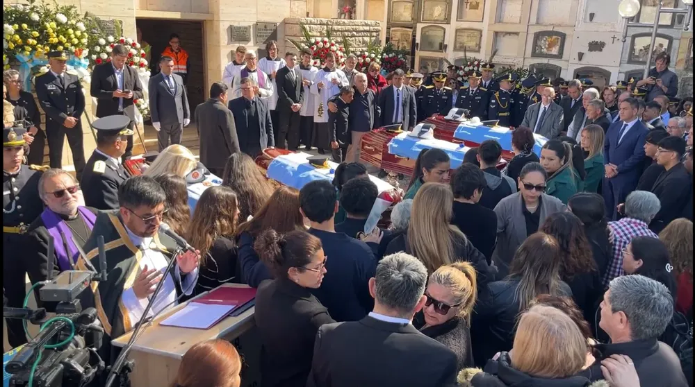 Funeral funcionarios muertos en tragedia helicóptero