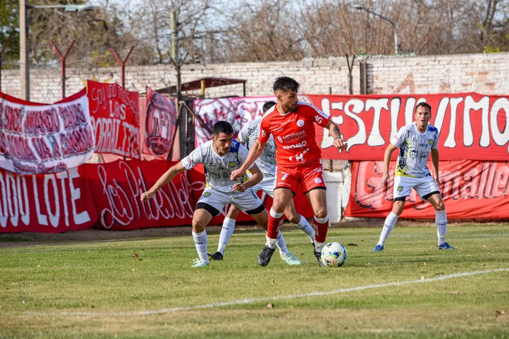 Federal A,  Huracán 0- Juventud Unida 0