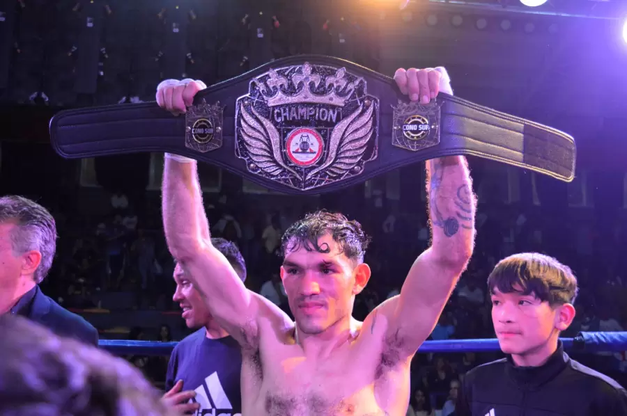 Boxeo, Juancito Carrasco, campeón Cono Sur