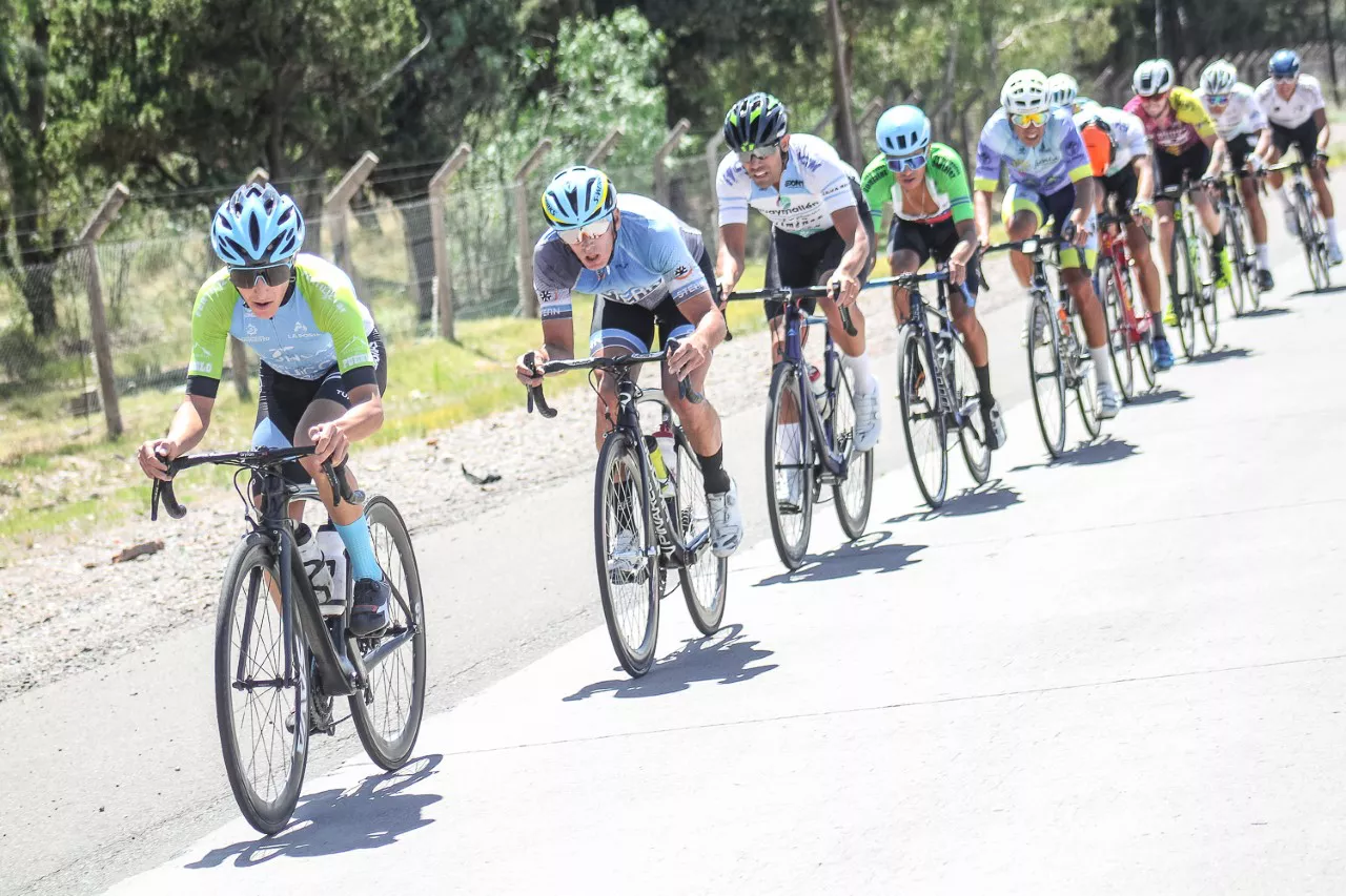 Ciclismo, Clásica Villavicencio, la hora de los escaladores