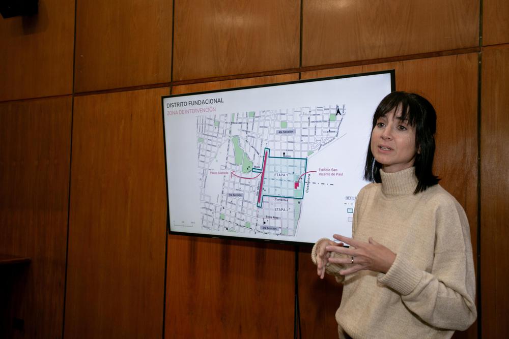 mza distrito fundacional} 2