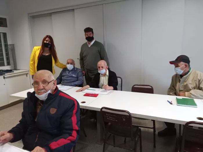 adultos mayores escuela 2