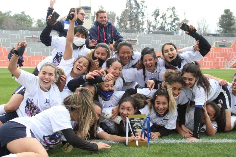 Futbol femenino, Las Pumas campeonas