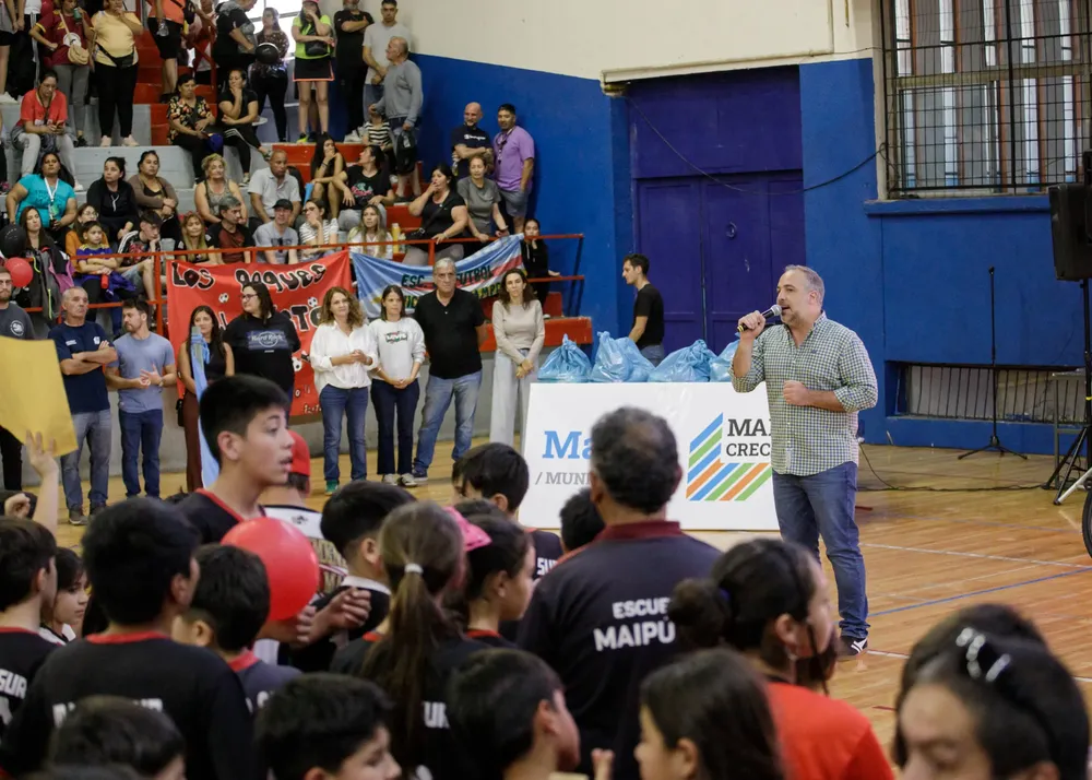 Maipú Municipio, 35 escuelas de futbol