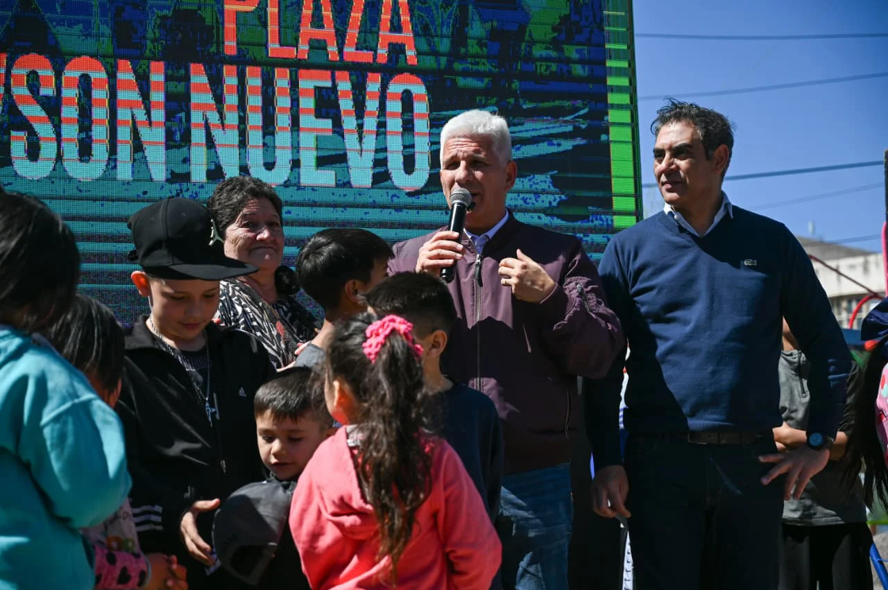 plaza reinauguracion Poggi 2