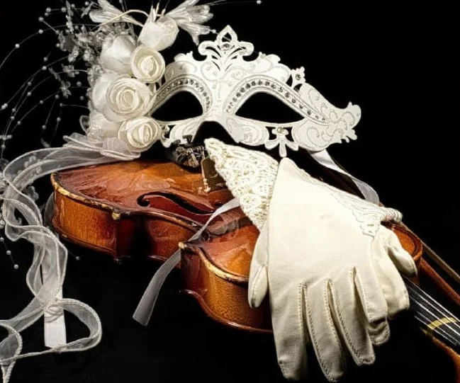 mascara_violin