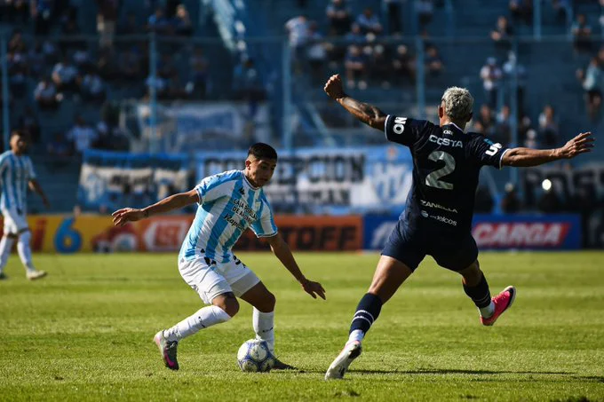 Independiente Rivadavia, Atlético Tucumán