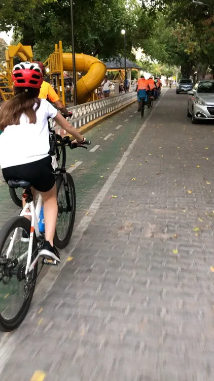 bicitour nocturno ciudad 22032025