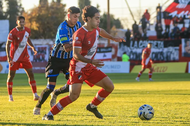 Deportivo Maipú, Club Almagro