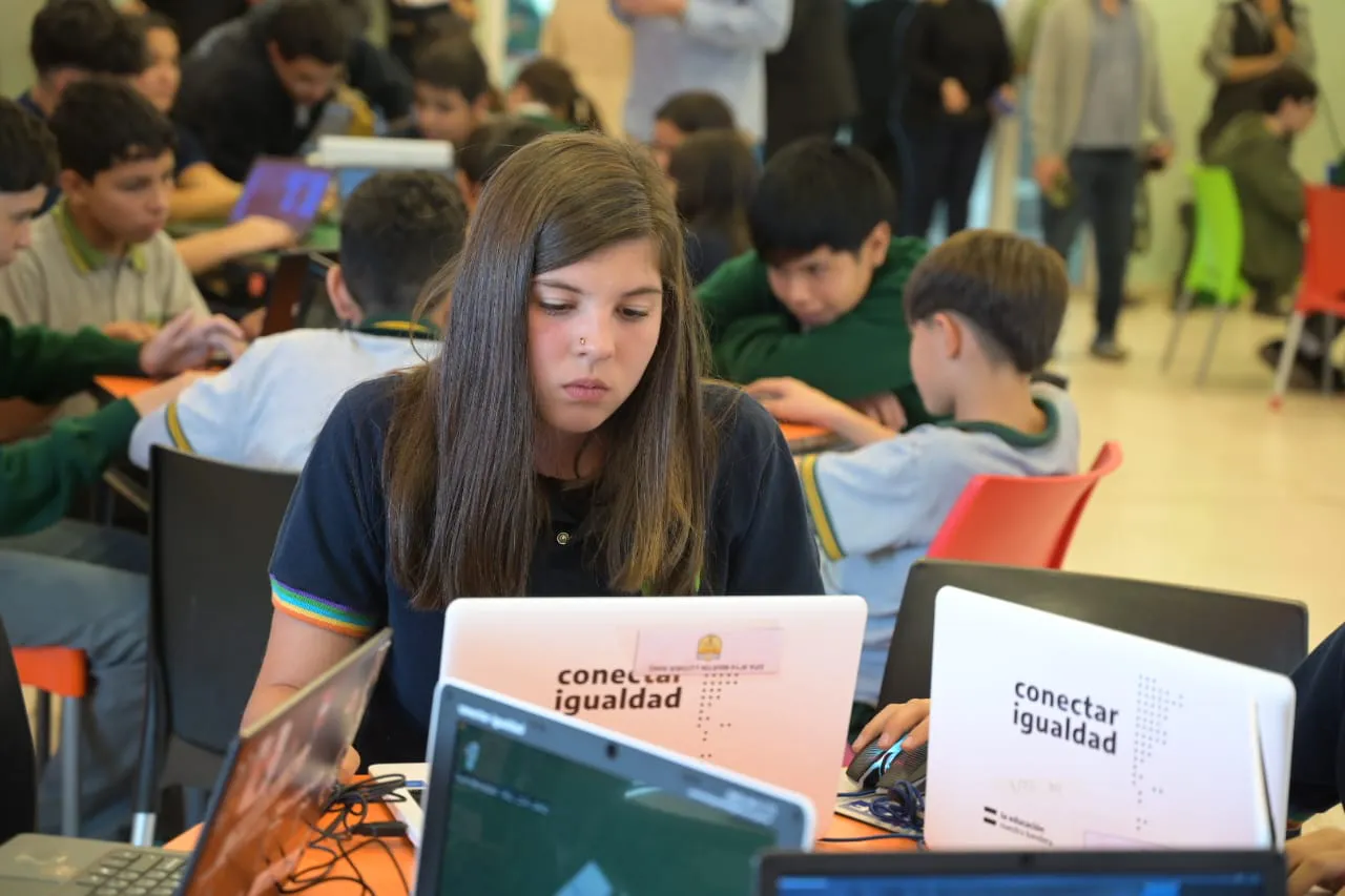 WhatsApp-Image-2025-04-04-at-18.24.28