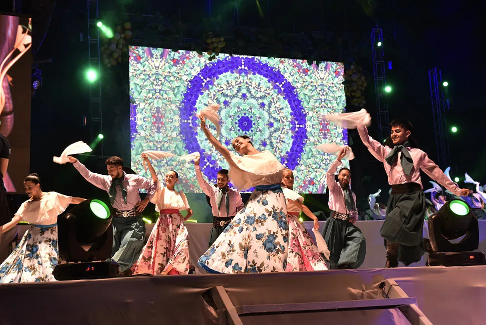 artistas vendimia godoy cruz mendoza