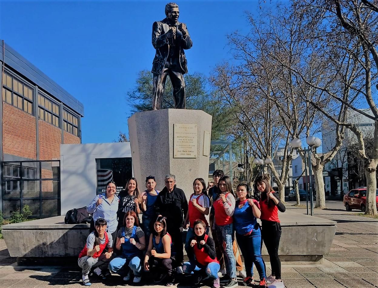 Boxeo, Delfina Arancibia, Ariadna Paredes, Oro