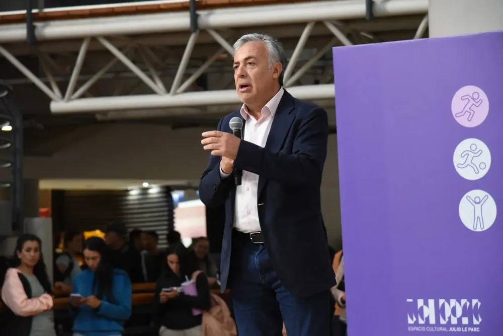 Congreso-de-Educacion-Fisica-2025-16-1536x1024