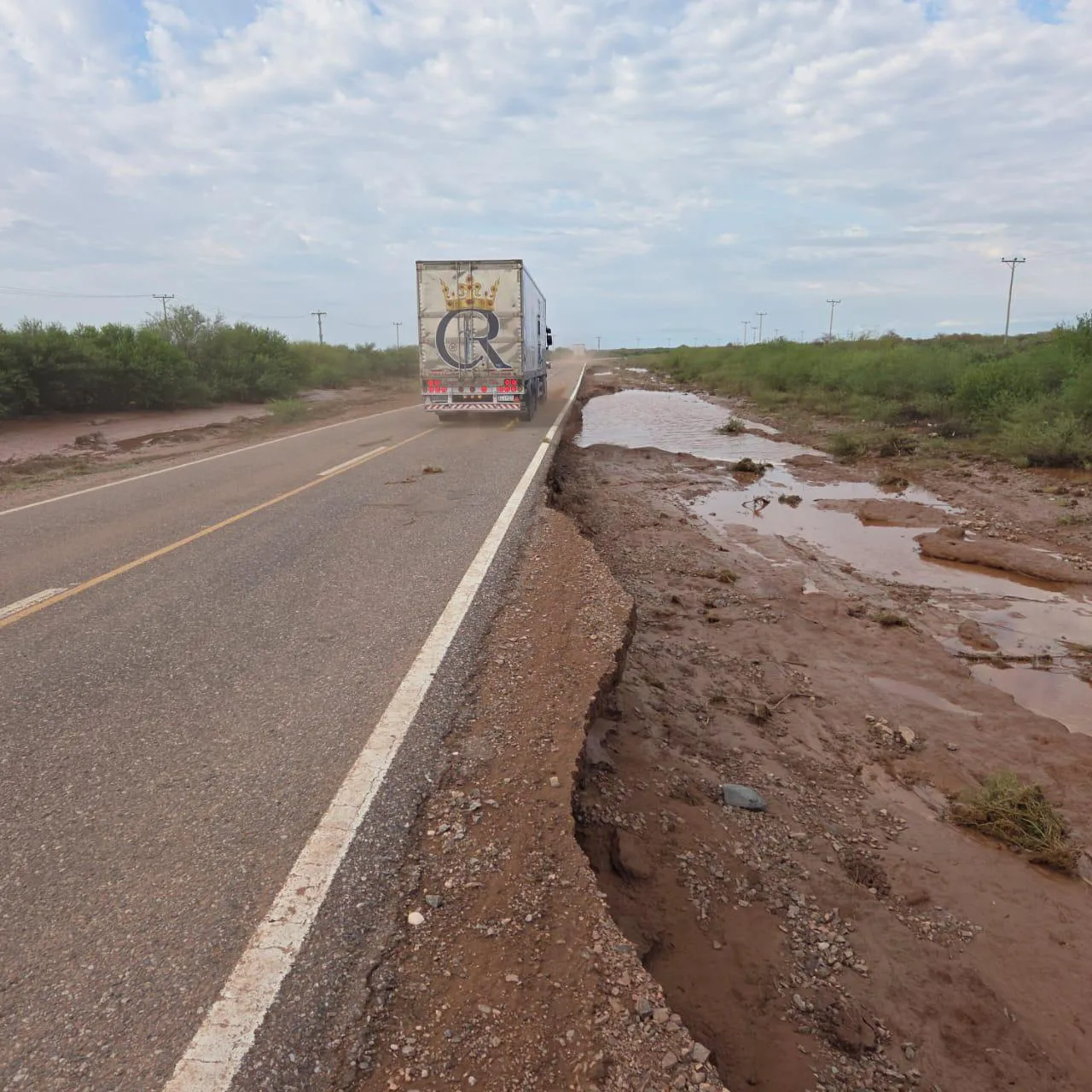 RN 141 Marayes socavones 1