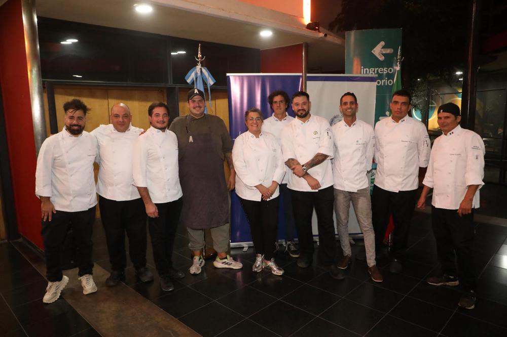 Los chefs participantes del menú, juntos.