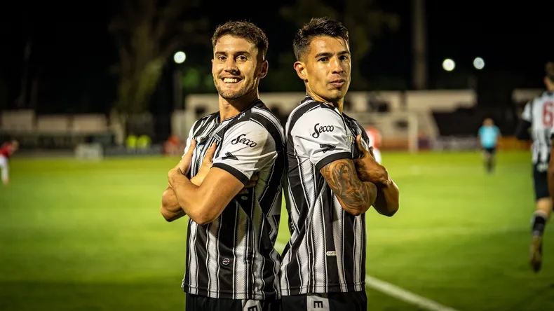 Gimnasia y Esgrima, solo en la punta