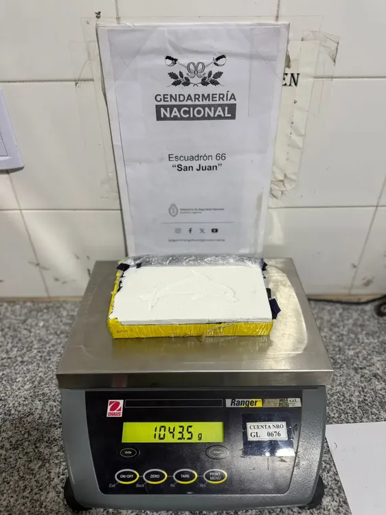 San Juan más de 1kg de cocaína  (2)