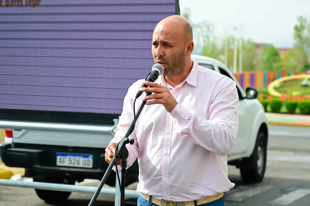 luciano ayala intendente de la punta