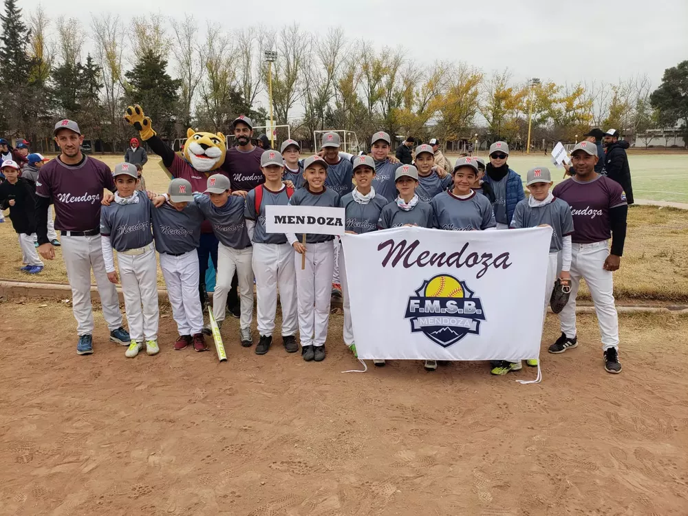 Softbol, Infantiles de Mendoza