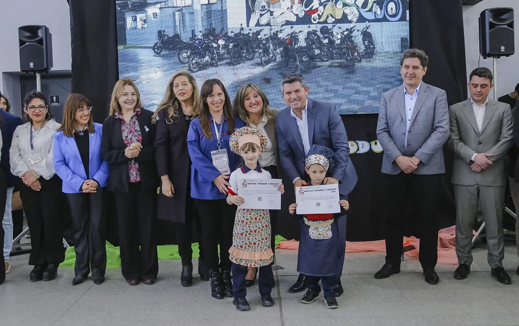 orrego_escuelas_muestraindustria