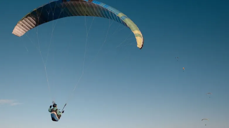Parapentes, San Juan vuela