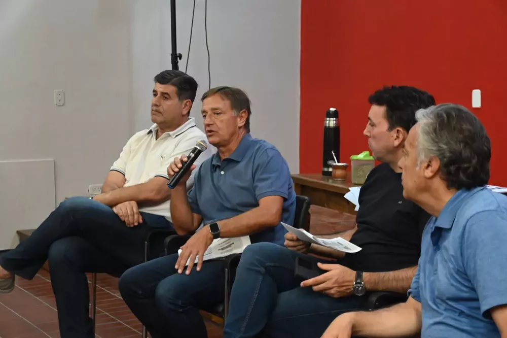 reunión ucr departamentos que adelantan elecciones Rody Suarez García Zalazar Cornejo Abed