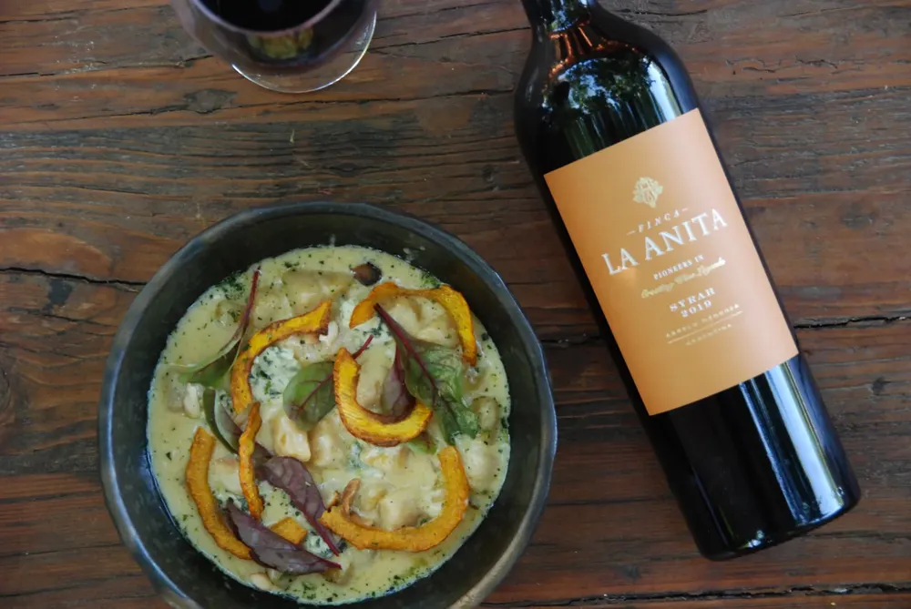 FLA restó plato más syrah