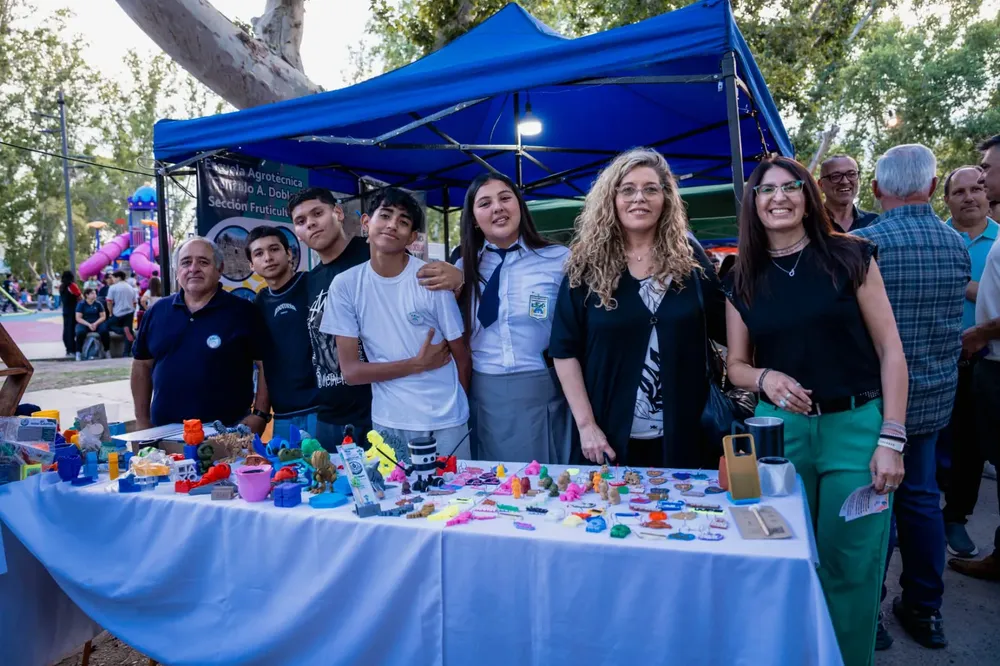 WhatsApp Image 2025-11-15 at 1.59.38 PM (2)