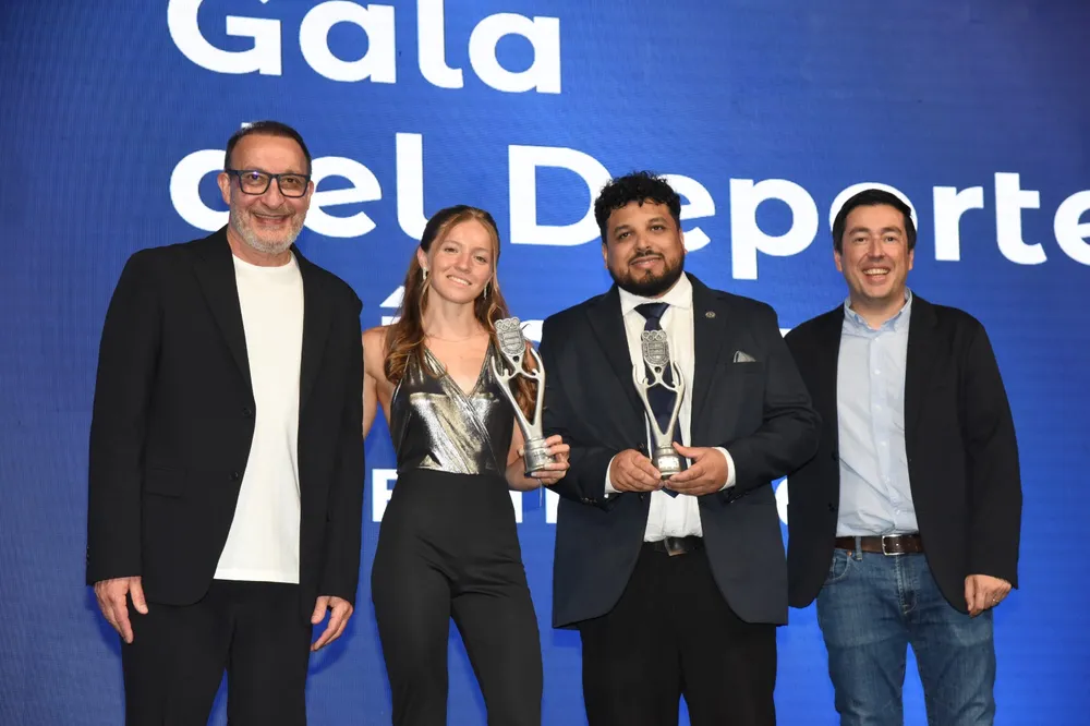 Emilia Vargas, Premio Centenario COI