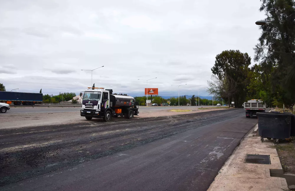 Lateral Norte de Acceso Este (7)