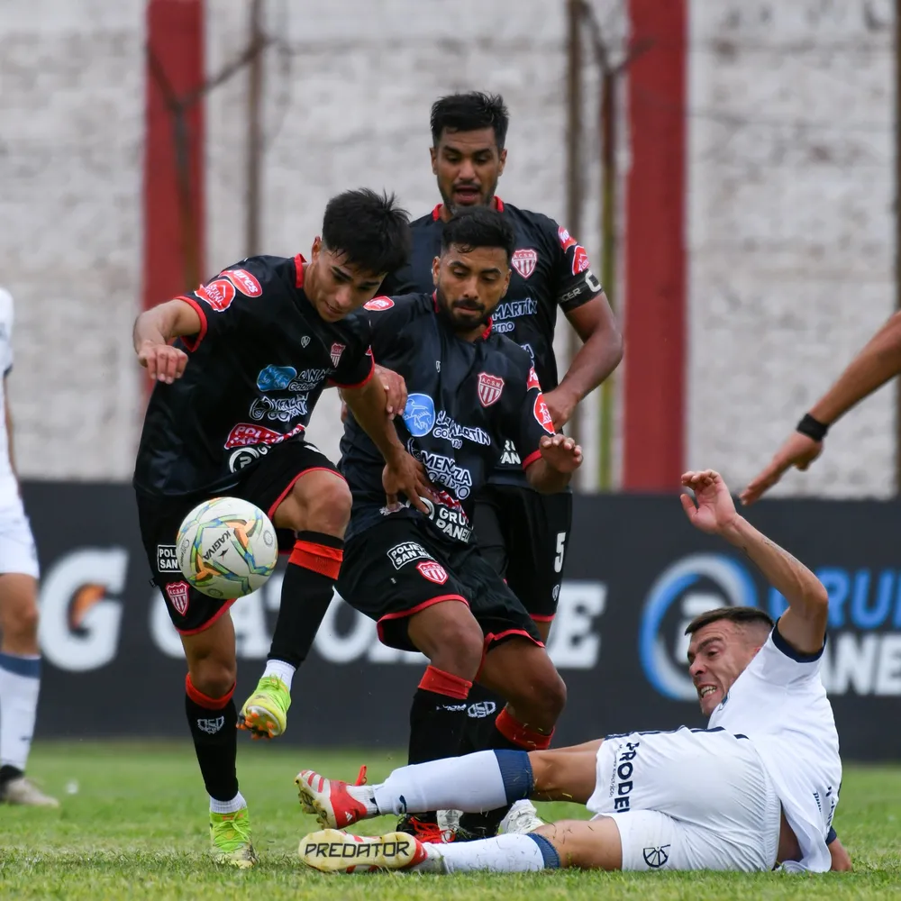 Federal A, San Martin, Atenas