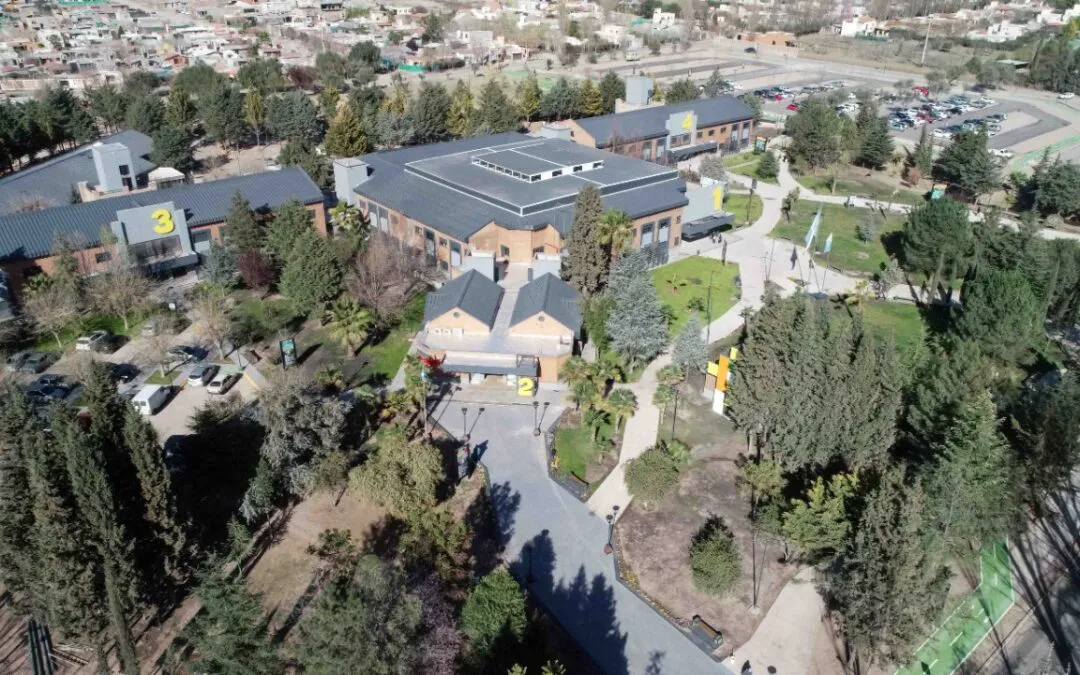 Parque-Civico-Lujan-de-Cuyo-Municipalidad-1080x675