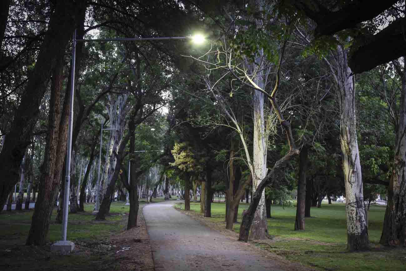 Luminarias LED Parque del Acceso Este (6)