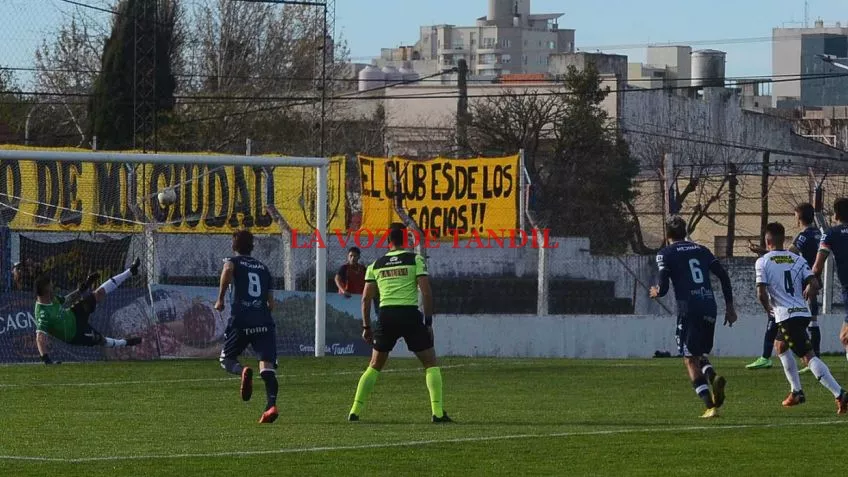 Ascenso, Santamarina 0- Independiente 3