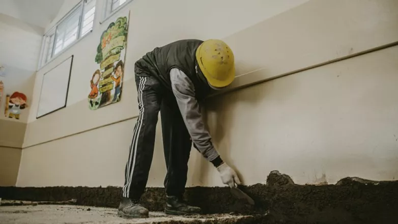 4004345d9fab041e874207320bcd5488_L