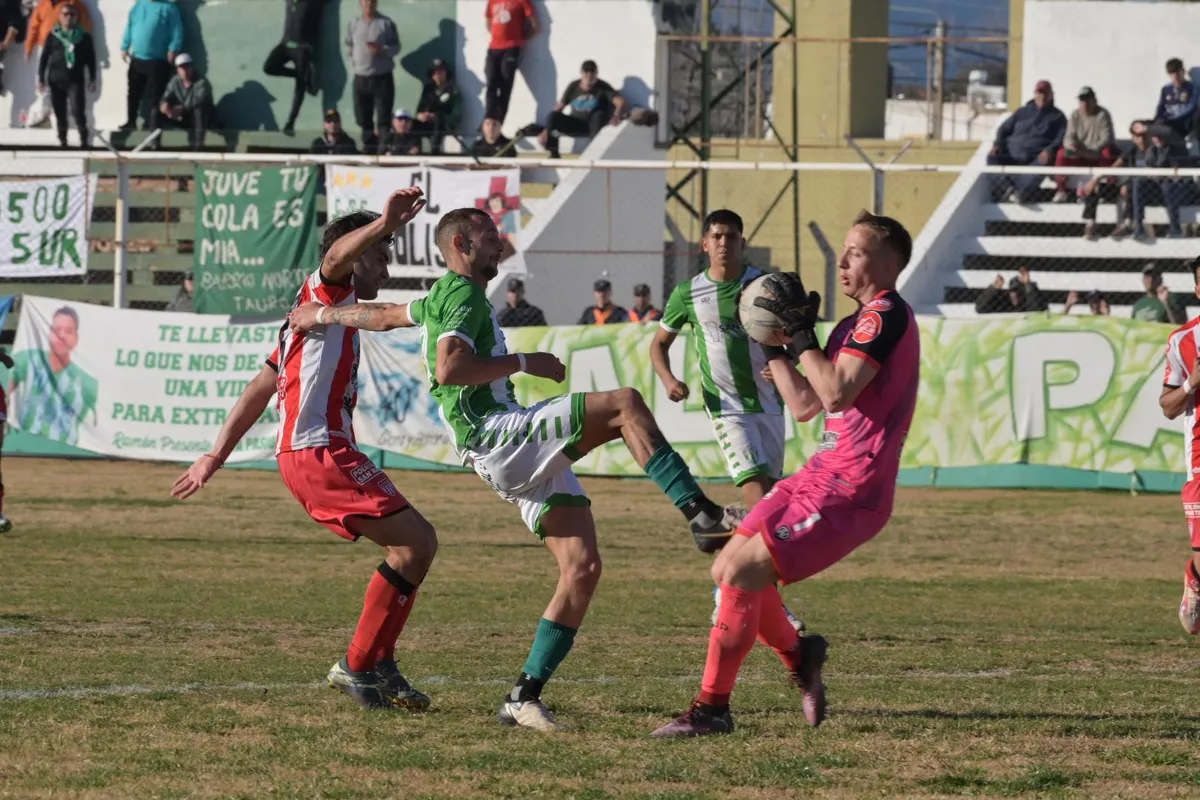 Federall A, San Martin de Mendoza, Estudiantes de San Luis