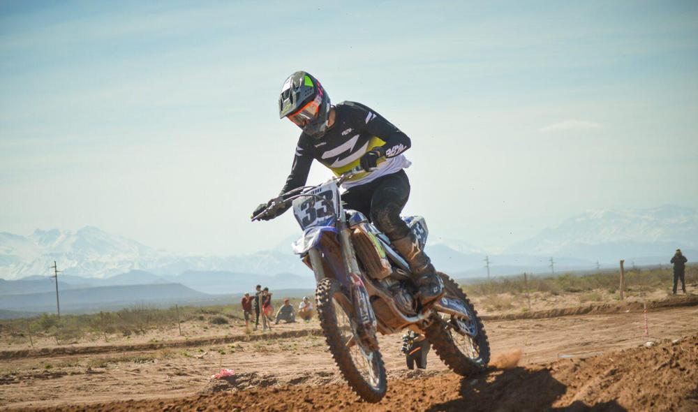 Motocross, Luciano Righi en el podio en el NOA